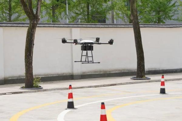 无人机操控与维护